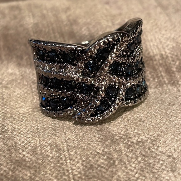 Blue & White Cz Diamond Pave Twist Ring Size 7.5 - Picture 6 of 6